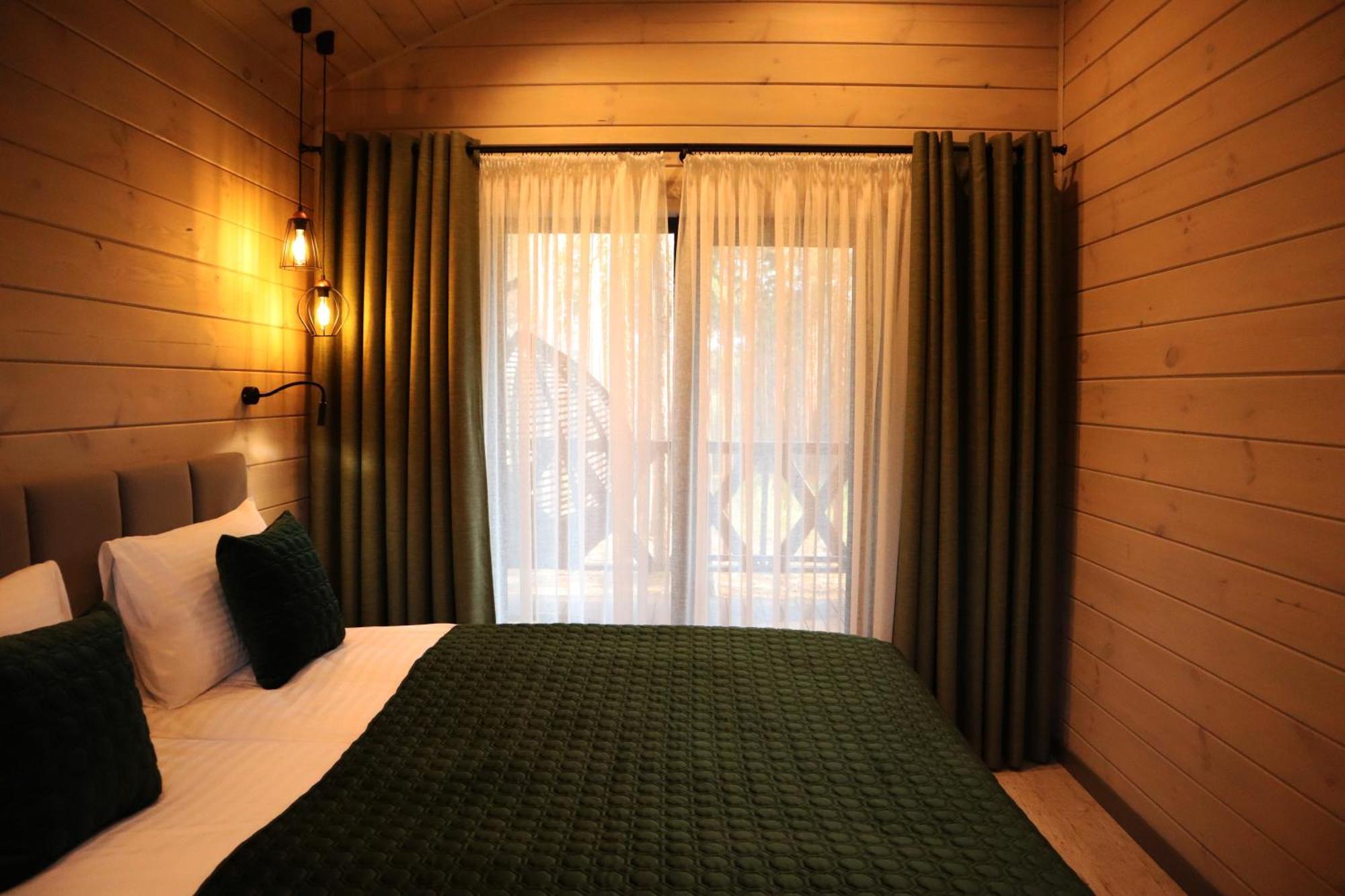 Hotel Zaliv Strasheve Zewnętrze zdjęcie